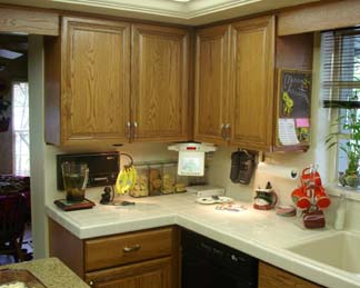 Welcome to the 21st century with nicely stained<br />beautiful woodgrain doors.